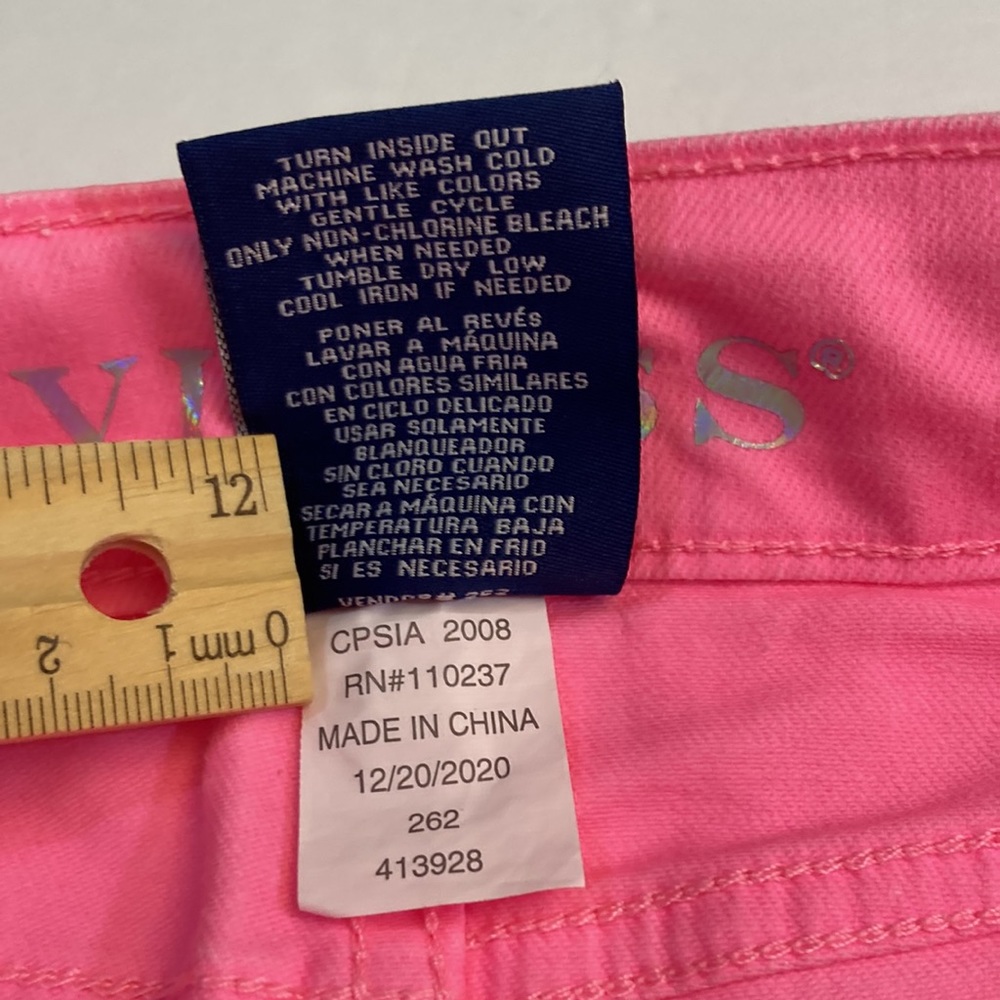 Shorts - Picture 8 of 11